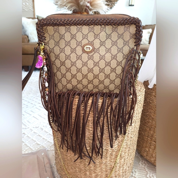 🔥SOLD🔥Louis Vuitton Authentic Gucci Boho Fringe Handbag Bag Louis Vuitton - Picture 3 of 14